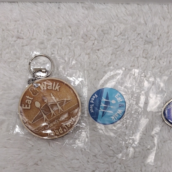 Assorted Keychain Bundle of 6 - Picture 2 of 10